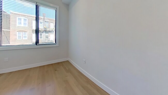 Foto del edificio - 16-18 Highgate St. Unit 302