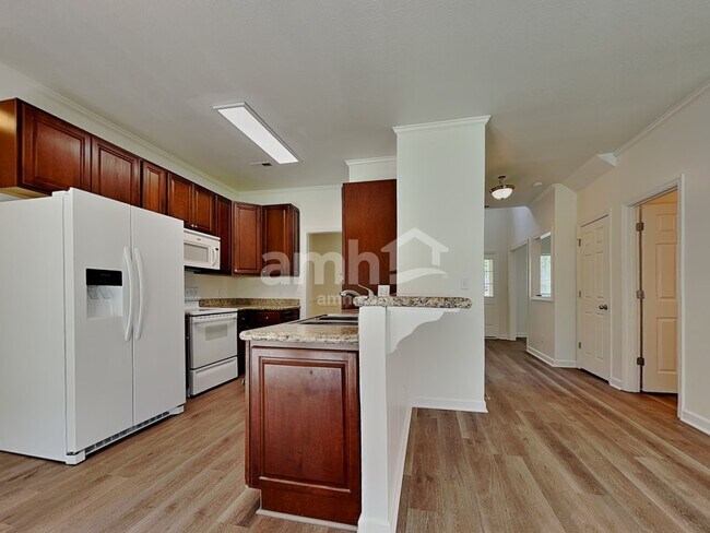 Foto del edificio - 7036 Sage Ln