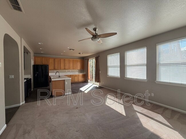 Foto del edificio - 8258 Lauffer Way