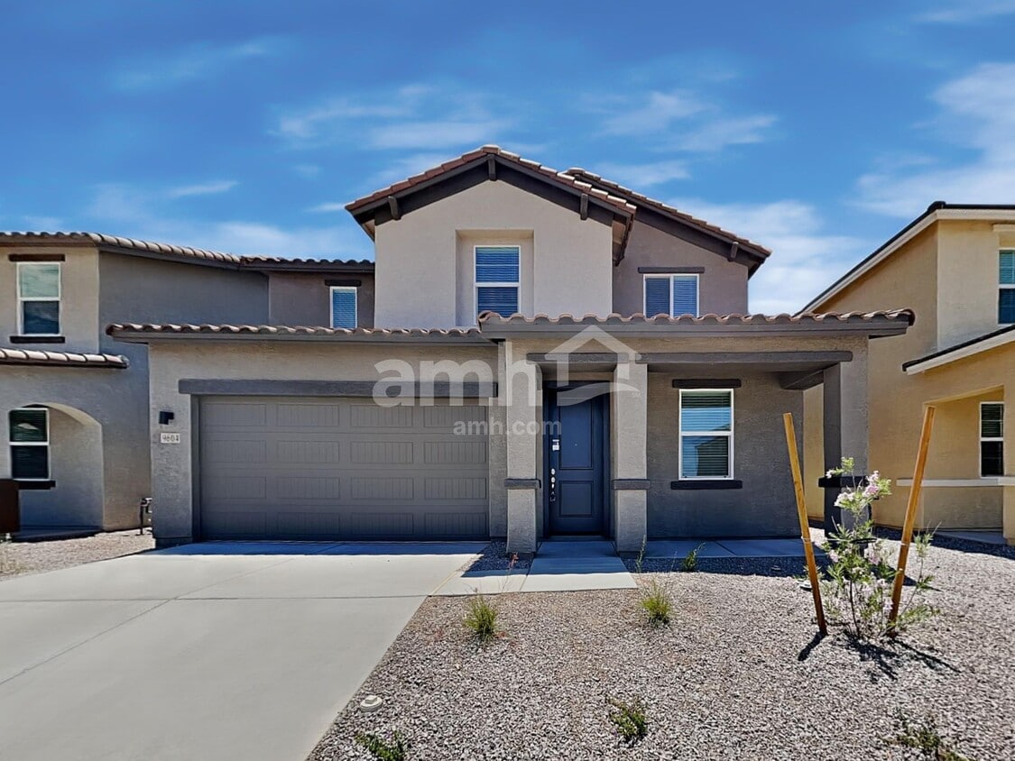 Foto principal - 9604 Harkes Dr