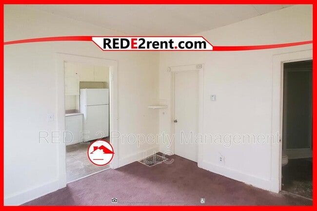 Building Photo - 609 Laurel Ave