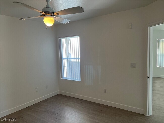 Foto del edificio - 7255 W Sunset Rd