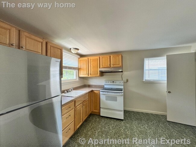 Building Photo - 99 Normandy Ave