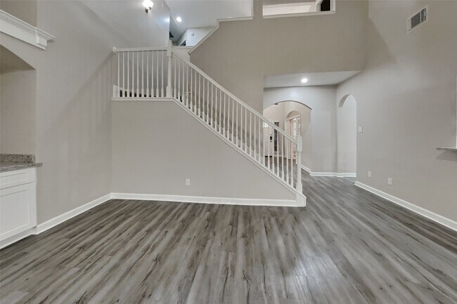 Foto del edificio - 7806 Autumn Hollow Ln