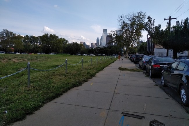 VIEW 2 - 832 N 19th St