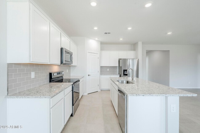 Building Photo - 17996 W Camino de Oro