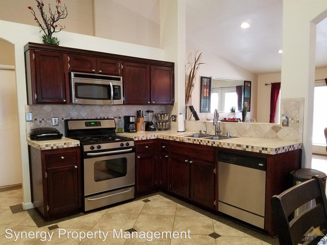 Foto del edificio - 3 br, 2 bath House - 6915 Firebaugh St