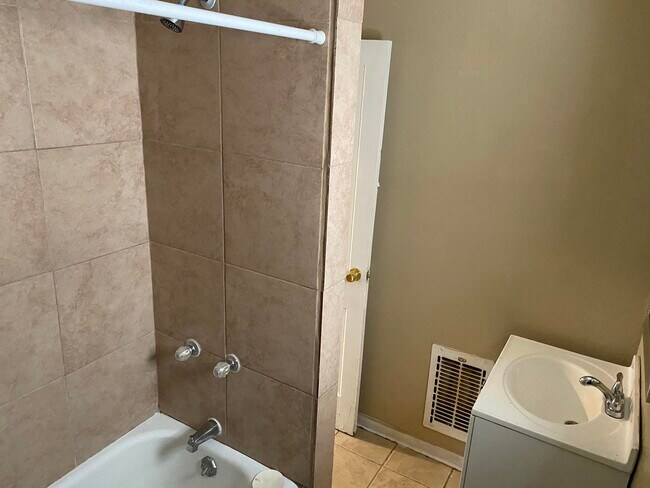 Foto del edificio - 4404 2nd St NW