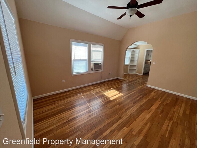 Building Photo - 2 br, 1 bath House - 215 W Lodi Ave A