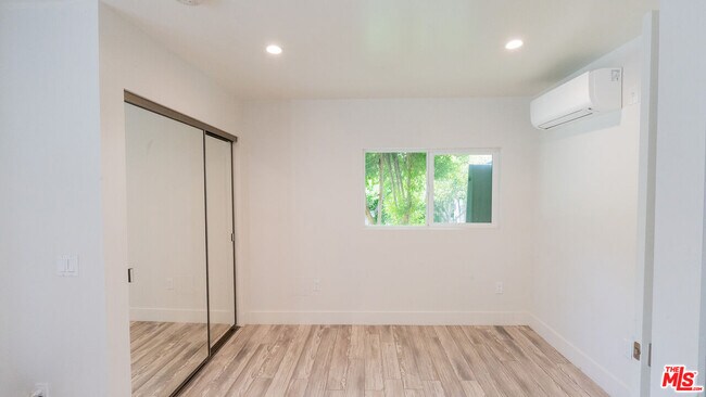 Foto del edificio - 488 S Willaman Dr