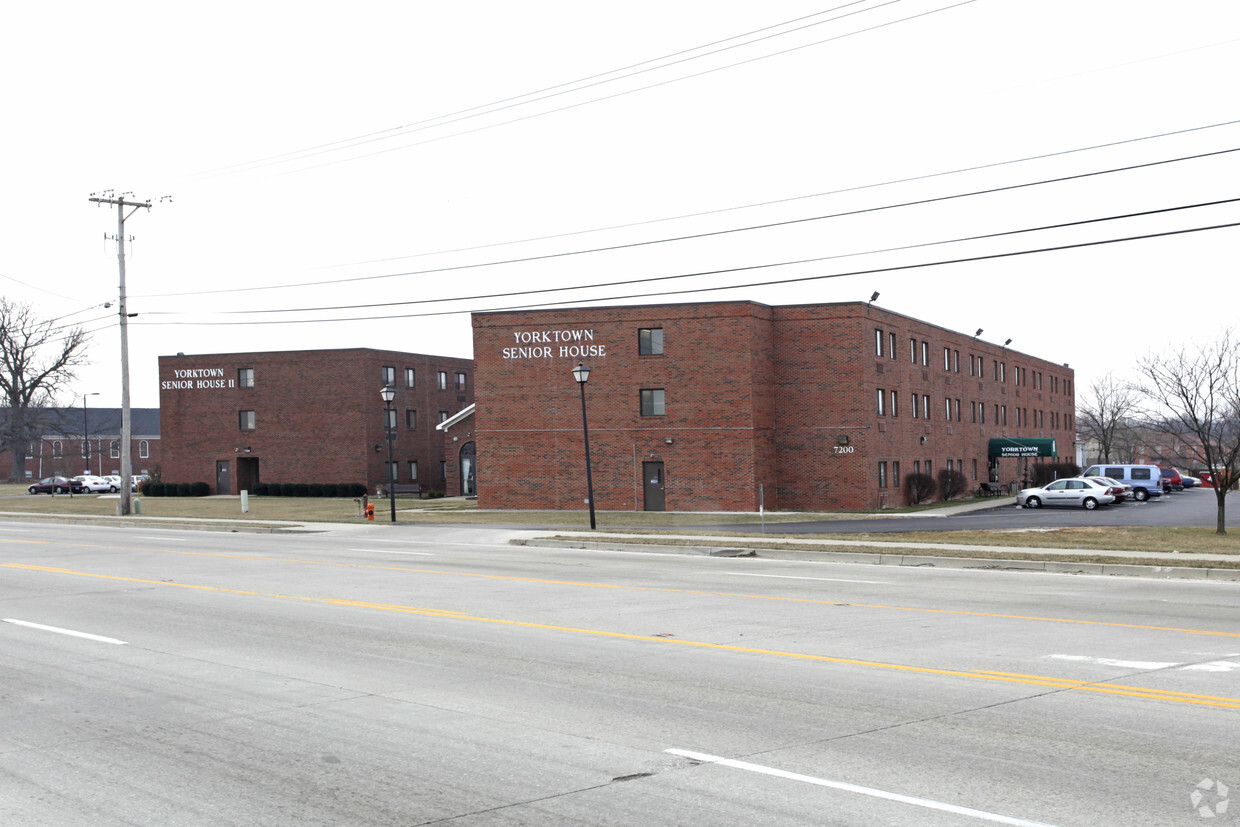 Foto del edificio - Yorktown Senior House