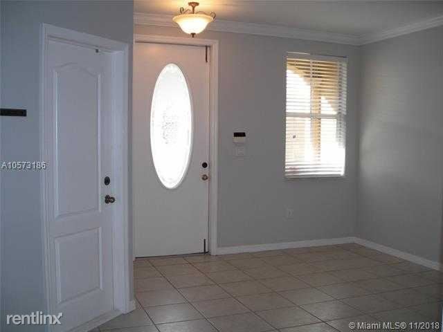 Building Photo - 10867 SW 88th Terrace