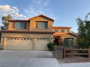 Building Photo - 7373 Sundown Glen Ave