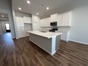 Building Photo - 3023 Tantara Dr