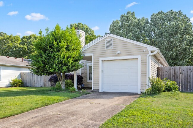 Foto del edificio - 920 White Oak Ct N