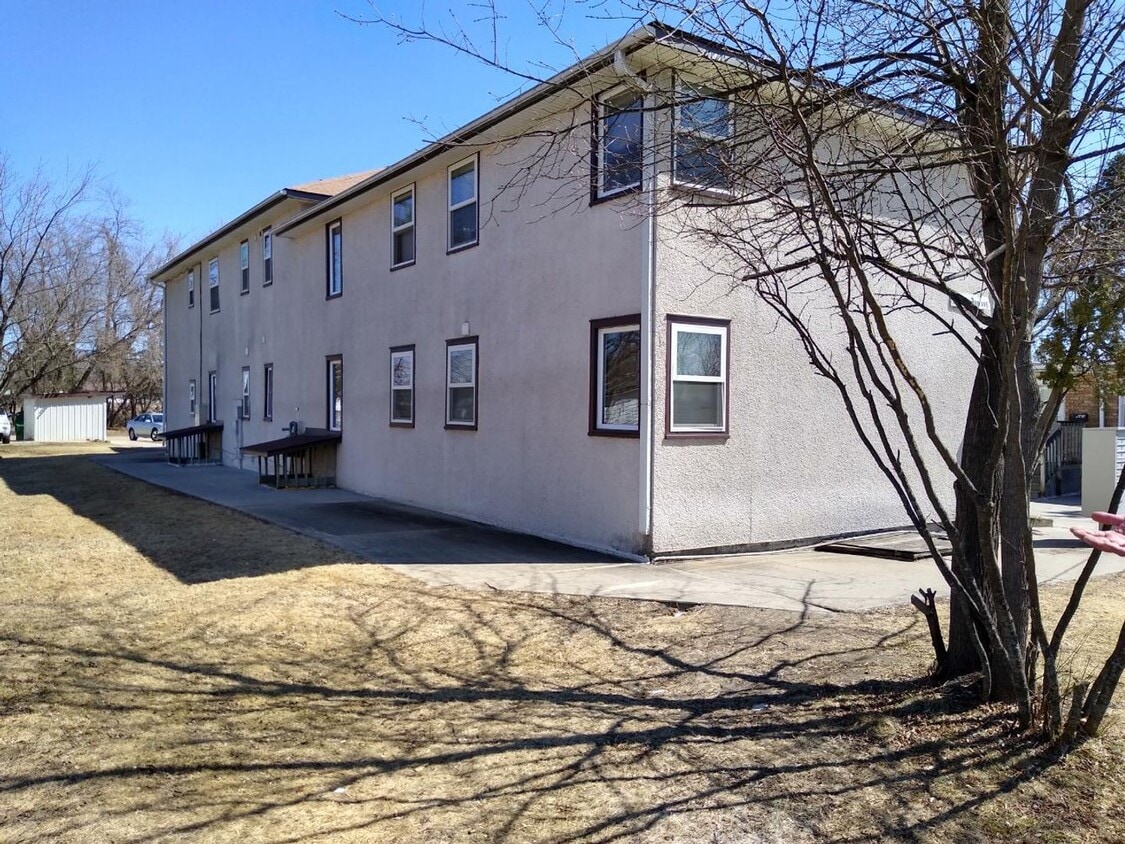 Building Photo - Alpine #25