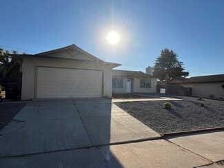 Building Photo - 4616 Laurelwood Dr