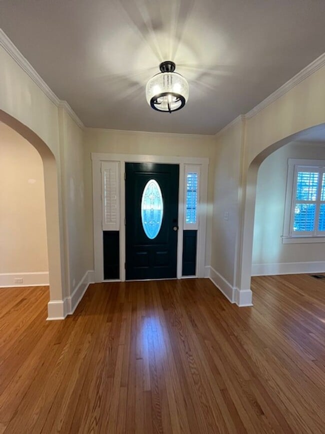 Photo - Beautifully Updated House in Forest Hills!