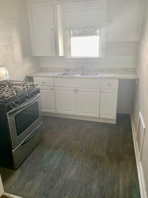 Photo - 1138 W Ashby Pl Townhome