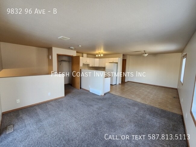 Building Photo - 9832-9896 96 Ave