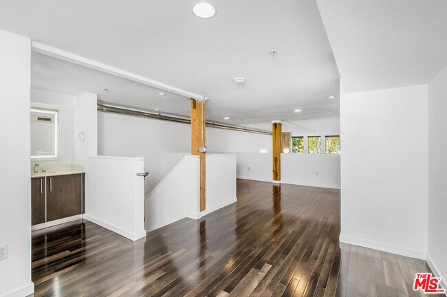 Foto del edificio - 4215 Glencoe Ave