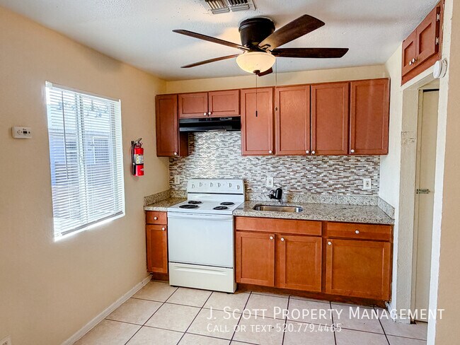 Foto del edificio - 1753 E Harvard St