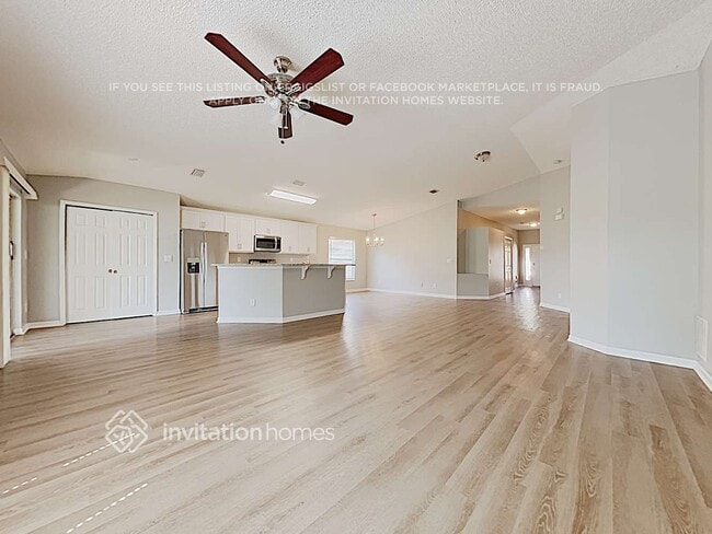 Building Photo - 4861 Manchester Dr