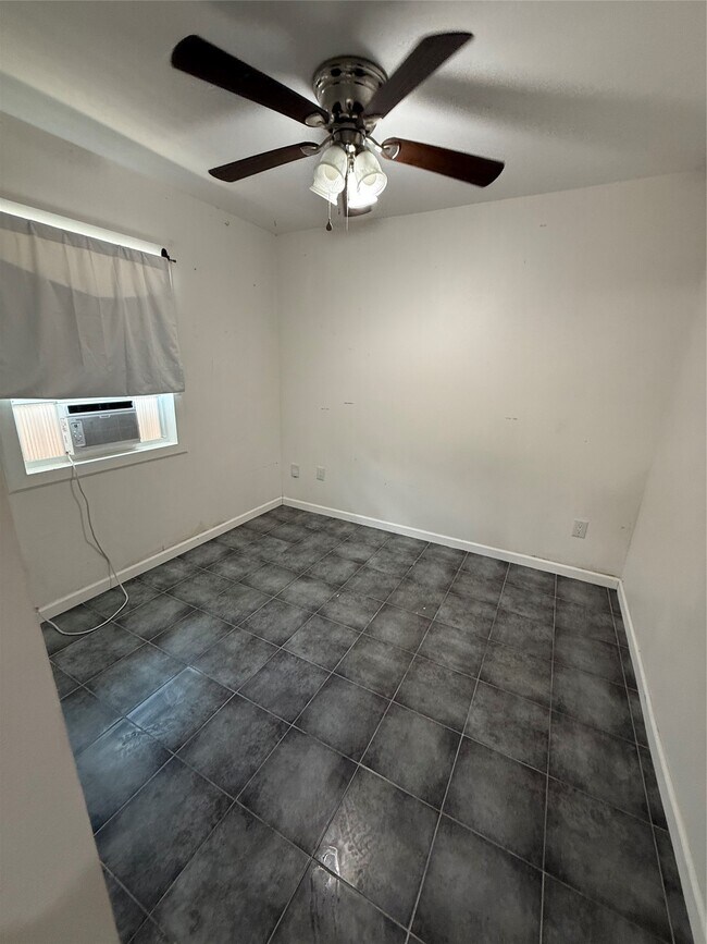 Foto del edificio - 7003 Hoffman St