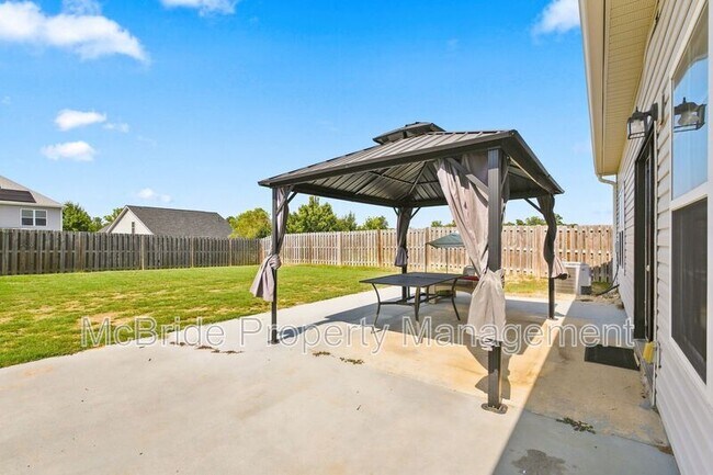 Foto del edificio - 6013 Settlement Ct