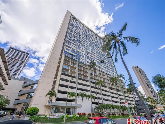 Building Photo - 2211 Ala Wai Blvd