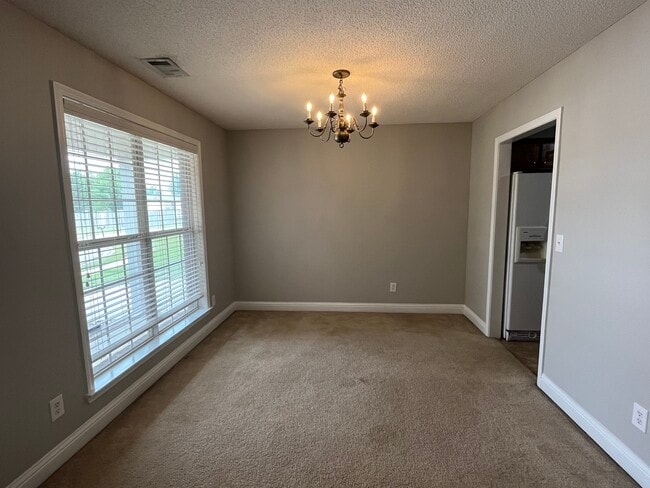 Building Photo - 136 Greenspan Way