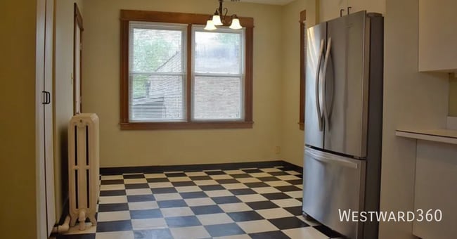 Building Photo - 420 N Marion St