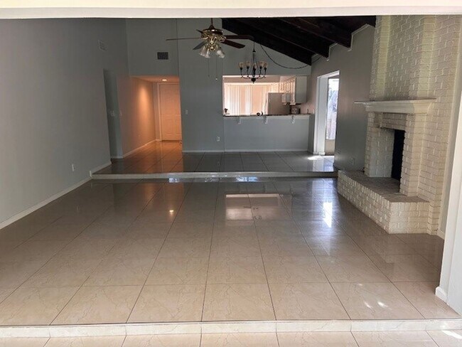 Photo - 3 BR / 2 BATH / 2 CAR GARAGE IN TUSCAWILLA House