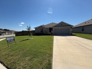 Building Photo - 2534 Merganser Dr