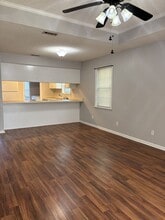 Building Photo - 201 Blue Pool Dr