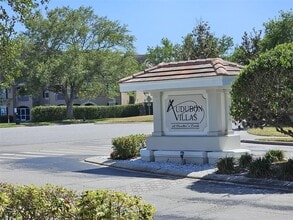 Building Photo - 14036 Fairway Island Dr