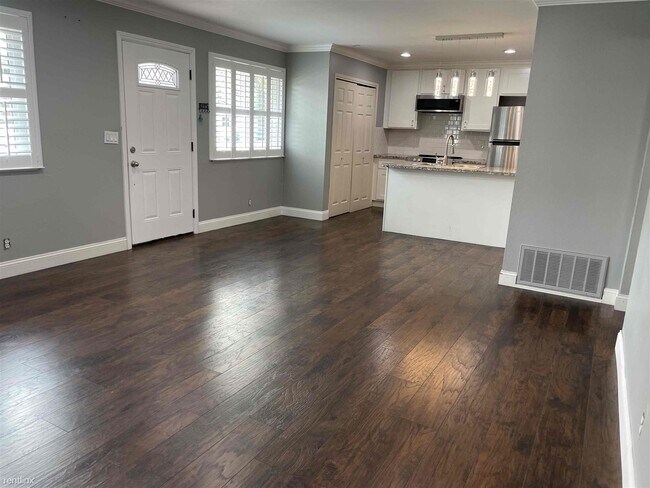 Building Photo - 2 br, 1 bath Condo - 197 Coy Drive #1