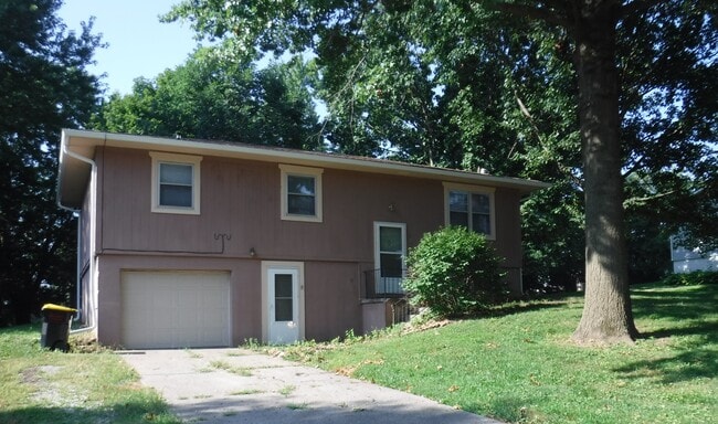 506 Pawnee Front - 506 E Pawnee St