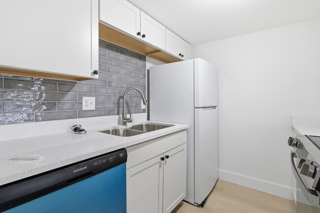 Foto del edificio - 1024 82nd Terrace N