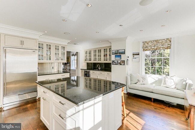 Foto del edificio - 1400 34th St NW