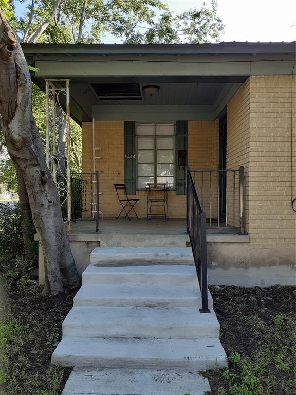 Foto del edificio - 1314 Cullen Ave