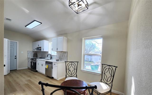 Foto del edificio - 4205 Stuart St
