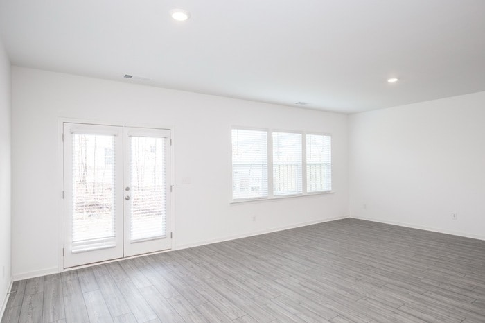 Building Photo - Beautiful 3 bedroom townhome in Sugar Hill close to Hwy 85!