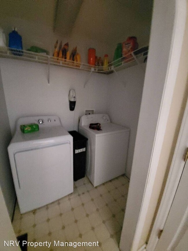 Foto del edificio - 3 br, 2 bath House - 710 McBryde Drive