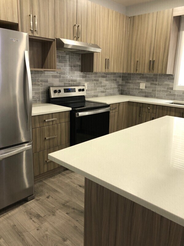 Building Photo - 1001 Stockwell Ave