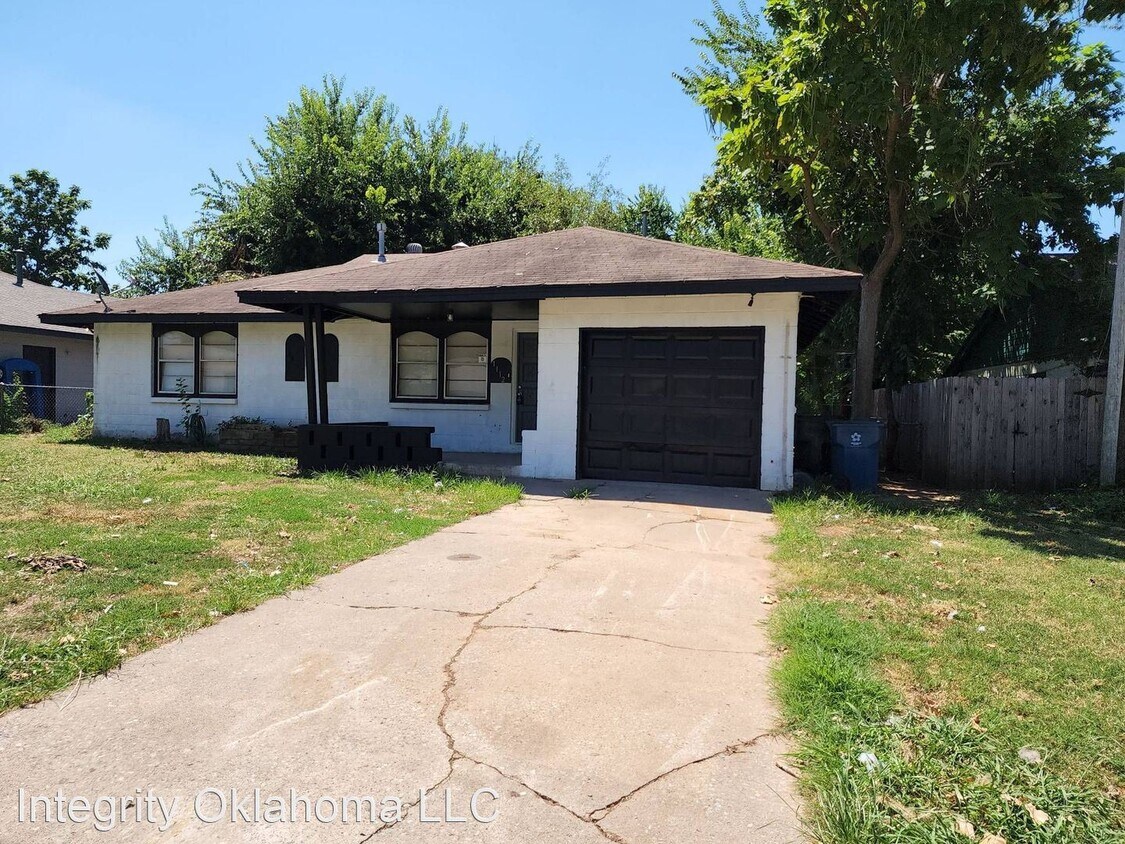 Primary Photo - 3 br, 1 bath House - 1112 Locust Drive