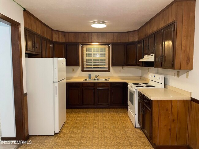 Foto del edificio - 2872 Old 8th Street Rd N