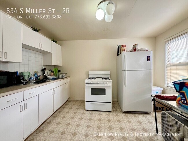 Foto del edificio - 834 S Miller St