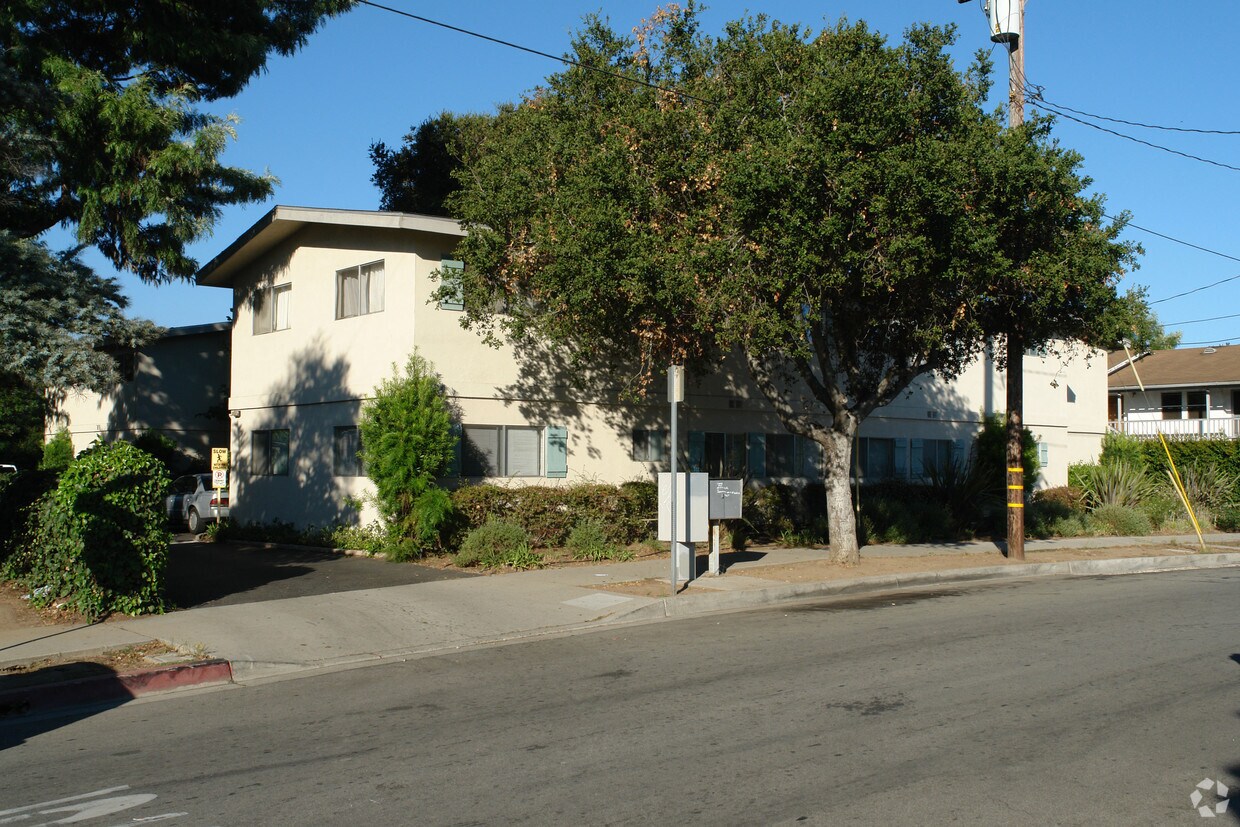 Primary Photo - 1924 San Pascual St