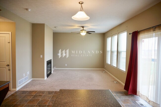 Building Photo - Fantastic Papillion 4 Bedroom Home